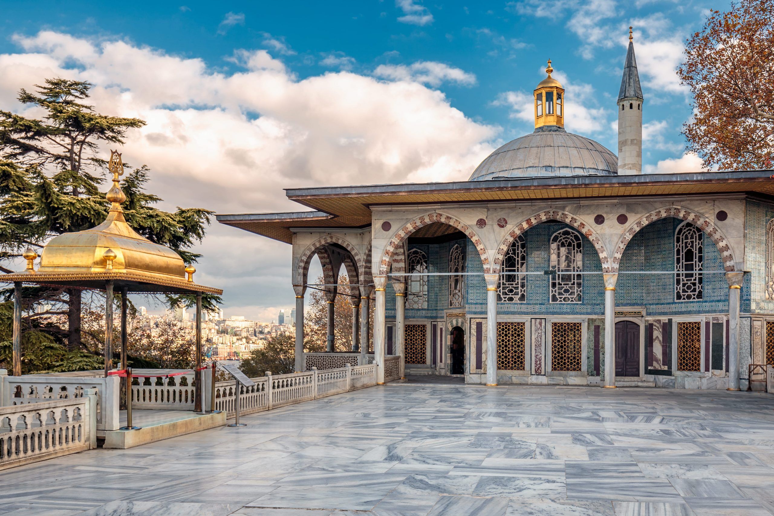 <a href="https://istanbulenglishguide.com/topkapi-palace/">Topkapi Palace</a></a>